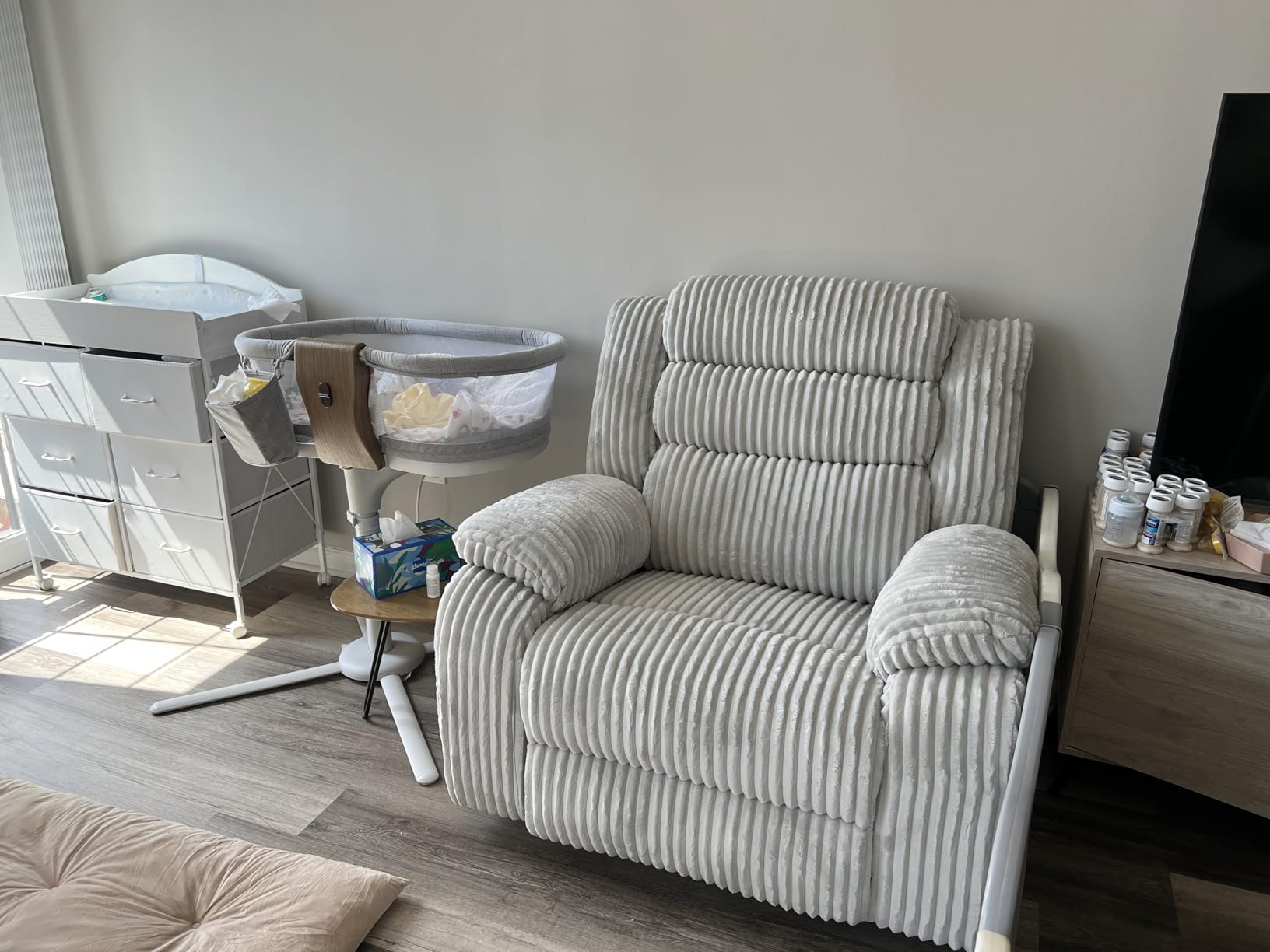 SINCRUMI Power Swivel Rocker Recliner Chair for Adults with Massage and Heat, USB and Type-C Charging Port, Infinite Position, Electric Glider Rocking Chairs for Living Room, Nursery, Grey customer photo 2