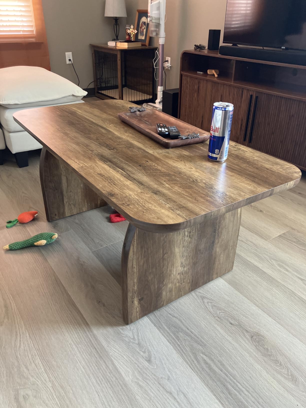 Tribesigns Rectangle Coffee Table, 47-Inch Wood Rectangular Living Room Table, Farmhouse Accent Center Low Cocktail Tea Table with Sturdy Base & Rounded Corners, Easy Assembly (Rustic Brown) customer photo 1