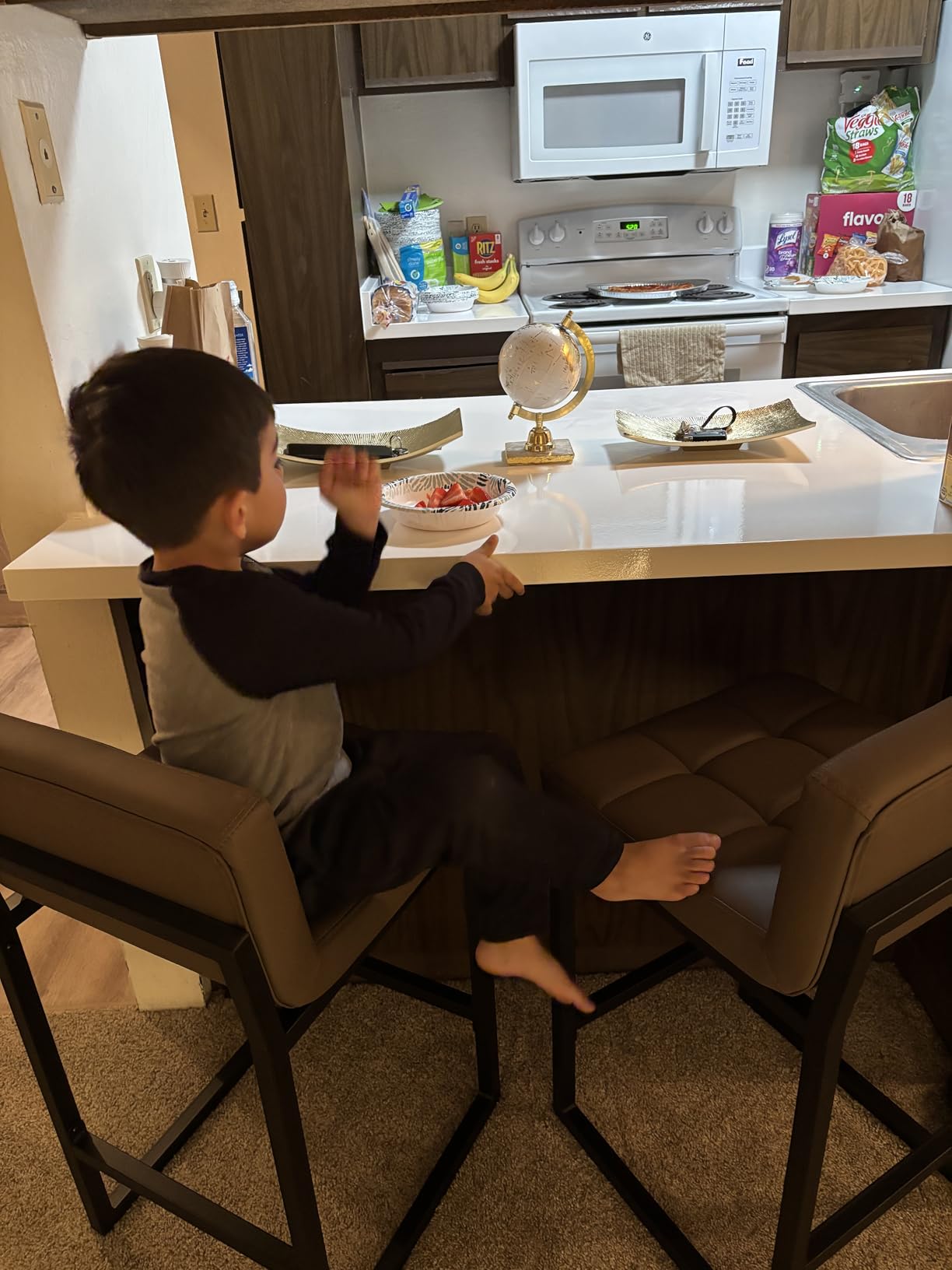 Counter Height Bar Stools Set of 4, Upholstered Barstools with Back, Bar Chairs with Thickened Metal Legs, PU Leather Counter Stools for Kitchen Island (Coffee Brown, 4Pcs 26