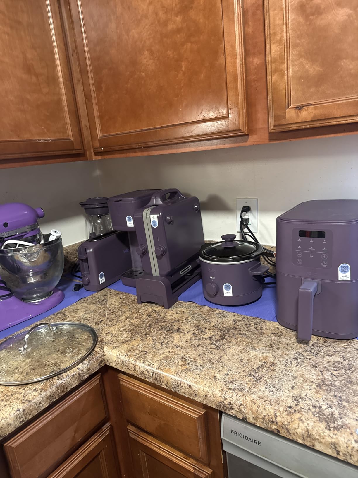 bella 6 Qt Slim Air Fryer, Fits-anywhere Kitchenware, EverGood Ceramic Nonstick Coating, Adjustable Temperature, 6 Preset Cooking Options, 60 Min Auto Shutoff w Audible Tone, 5lb Capacity, Oatmilk customer photo 2