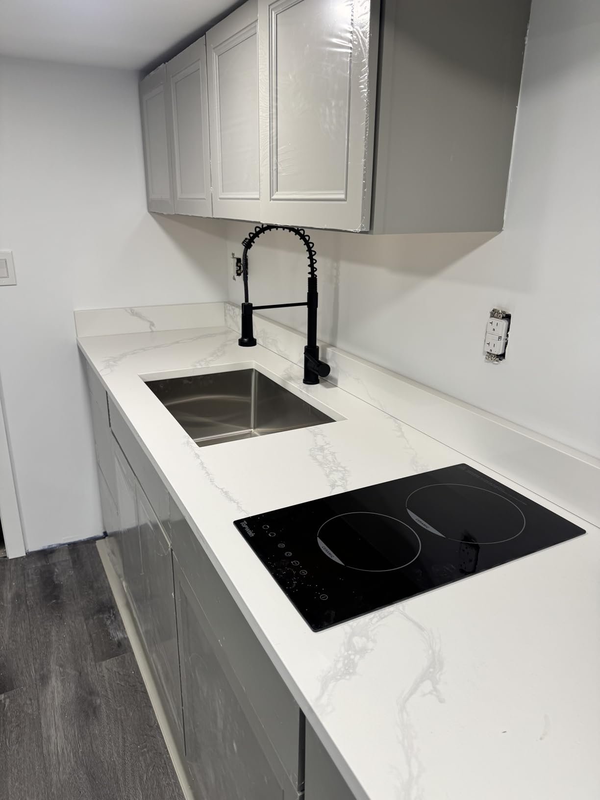 TOPWISH 24 Inch Electric Cooktop, 4 Burners Built-in Electric Stove Top Hot Plate, 6000W Drop-in Ceramic Cooktop with Touch Control, Safety Lock, Timer customer photo 1