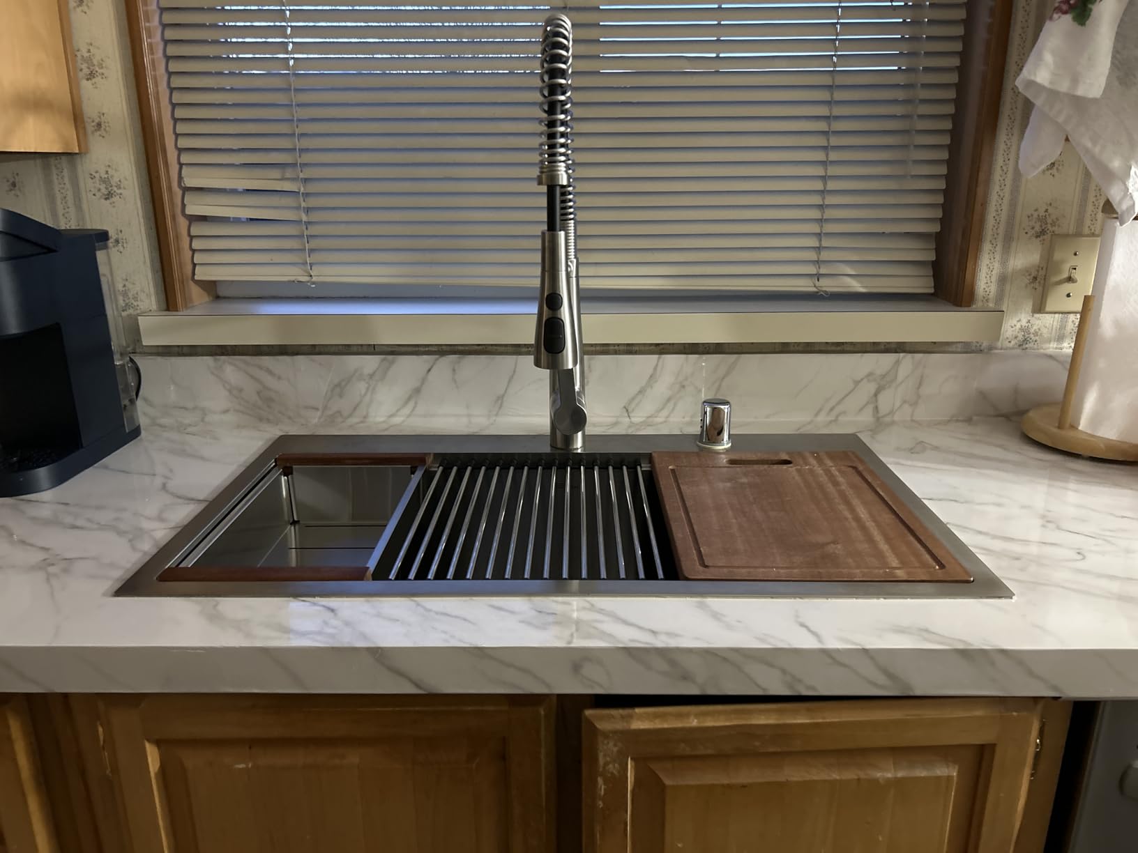 Sarlai Waterfall Kitchen Sink - 30 Inch Drop In Workstation Sink With Waterfall Black Stainless Steel 16 Gauge Multifunction Single Bowl Smart Top Mount customer photo 2