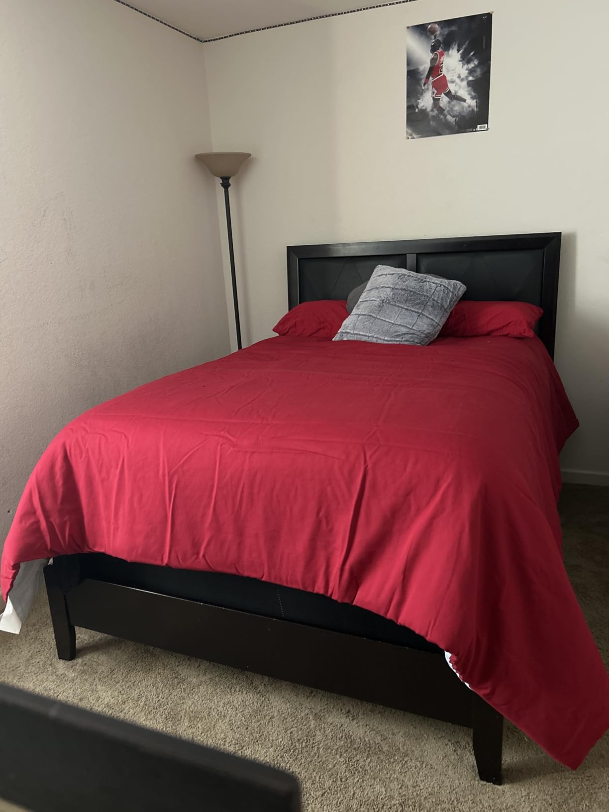 Tommy Hilfiger - King Comforter Set, Soft & Breathable Micro Piqué Cotton Bedding, Lightweight Feel for Year Round Comfort - White customer photo 1