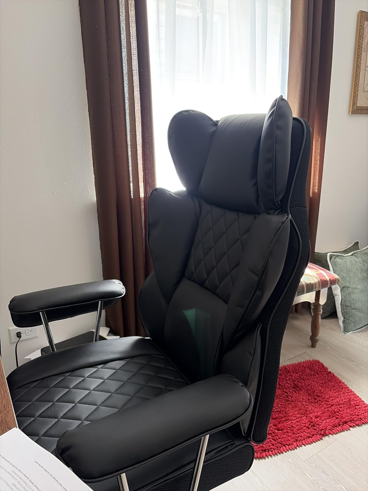 GTPLAYER Gaming Chair,Office Chair with Pocket Spring Lumbar Support, Ergonomic Comfortable Wide Office Desk Computer Chair with Outward Fixed Soft Armrests and Footrest (PU Leather, Black) customer photo 1
