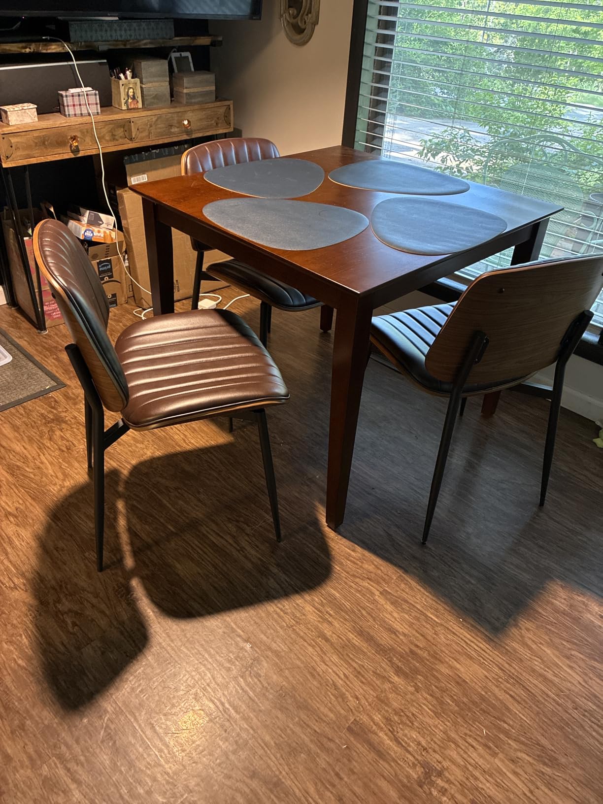 REONEY Dining Chairs Set of 2, Mid-Century Modern Upholstered PU Leather Chairs with Walnut Bentwood Back and Metal Legs Adjustable Feet for Kitchen Dining Room, Camel Shell Strips customer photo 1