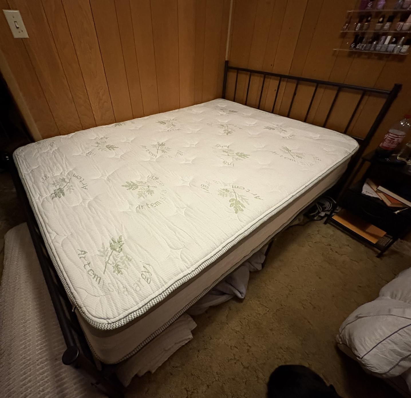 zizin King Size Metal Bed Frame with Headboard & Footboard 14 Inch Metal Platform Mattress Foundation Support with Steel Slat, Under Bed Storage, No Box Spring Needed customer photo 1