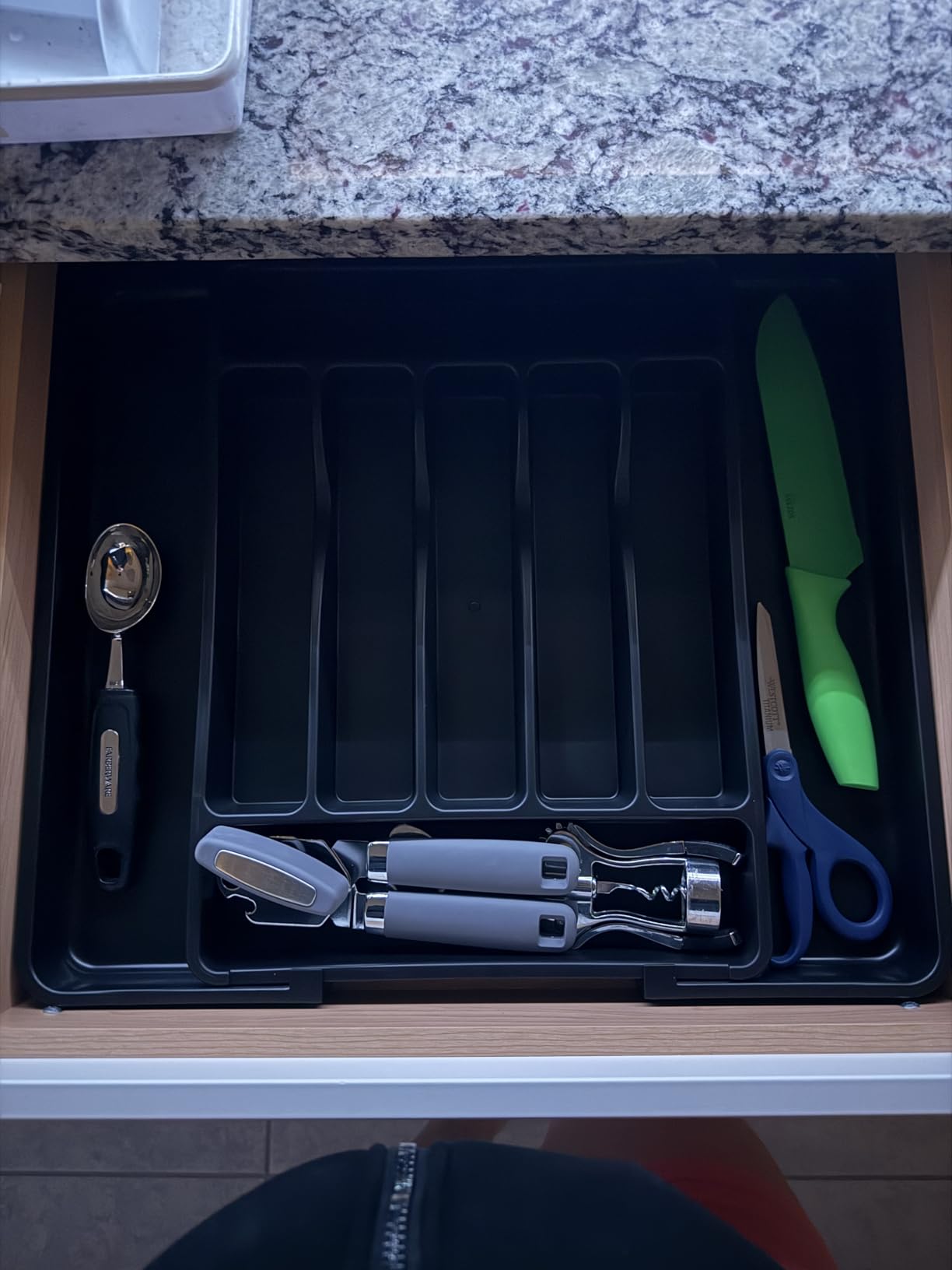 Extra Large Expandable Silverware Organizer, BPA-Free Food-Safe Cutlery Flatware Organizer, Kitchen Utensil Drawer Organizer, Adjustable Silverware Holder for Spoons Forks Knives, Black customer photo 1