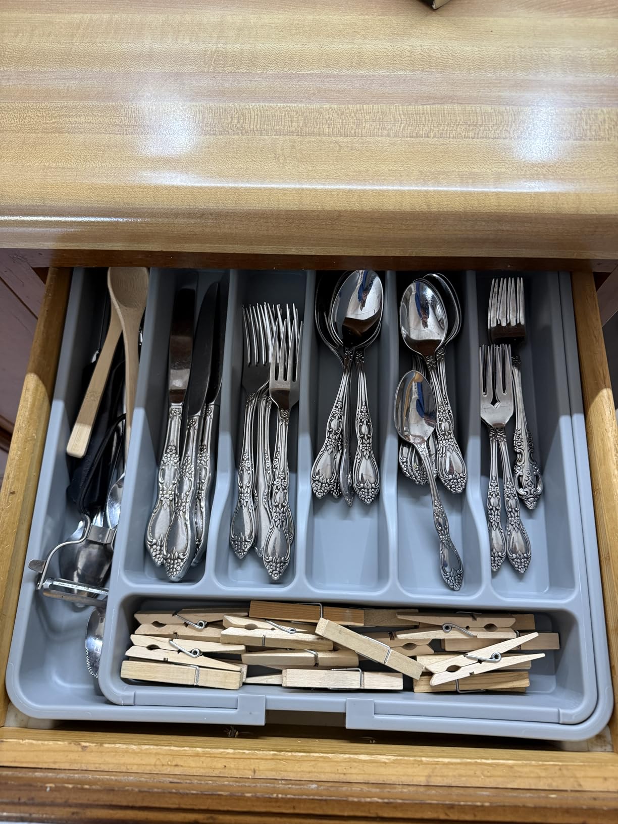 Extra Large Expandable Silverware Organizer, BPA-Free Food-Safe Cutlery Flatware Organizer, Kitchen Utensil Drawer Organizer, Adjustable Silverware Holder for Spoons Forks Knives, Black customer photo 2