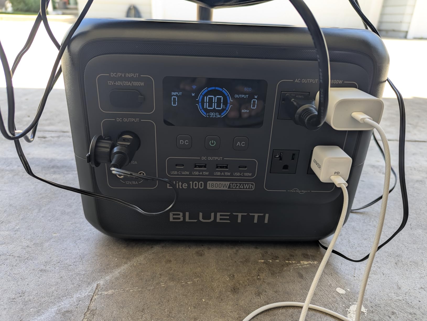 BLUETTI Elite 100 V2 Portable Power Station, 1024Wh LFP Battery Backup with 4 1800W AC Ports (3600W Surge), 35% Smaller, Fast Charge and UPS Solar Generator for Camping, Road Trip, Outages customer photo 1