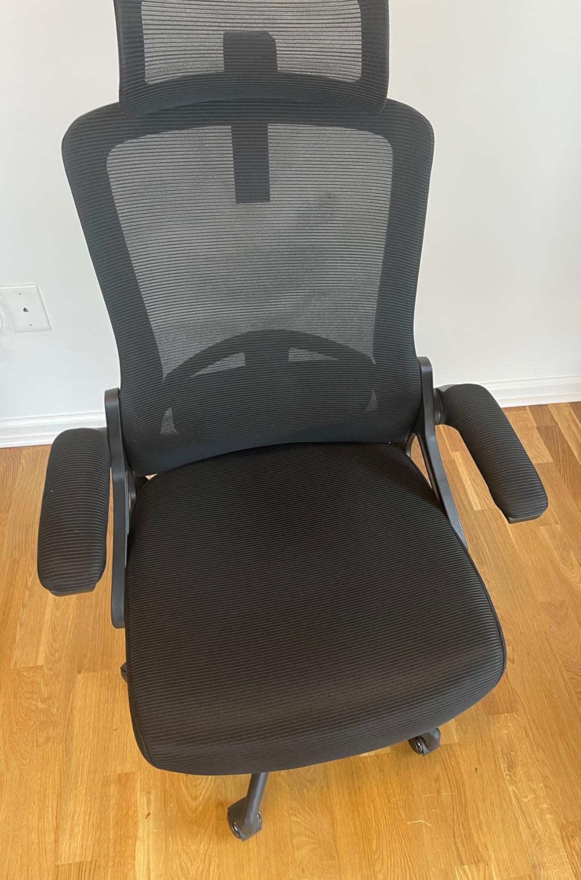 Fizzin Ergonomic Office Chair, 400 LBS Computer Chairs with Adjustable Lumbar Support, Breathable Mesh Desk Chair Ergonomic with Thickened Cushion, Comfy Home Office Desk Chair (Black) customer photo 2