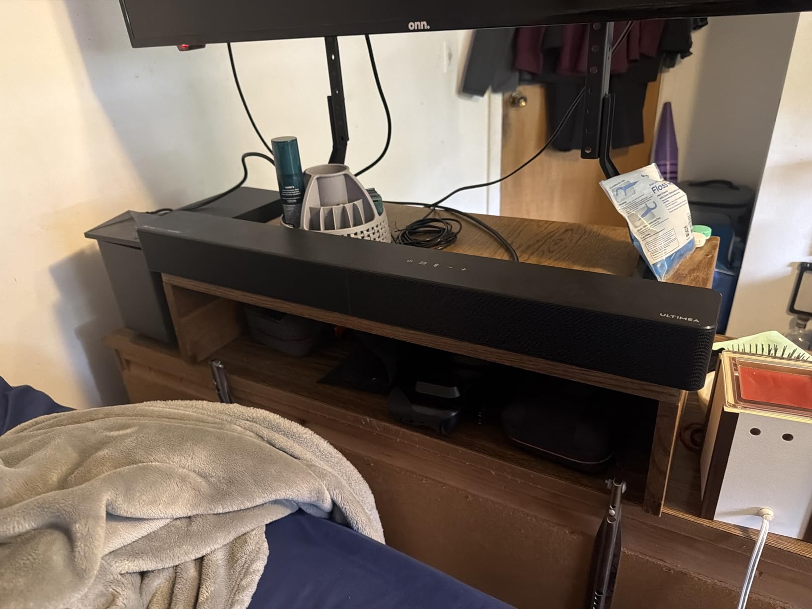 ULTIMEA 5.1CH Surround Sound Bar with Subwoofer, Dolby Atmos, VoiceMX, BassMX, APP, 300W Soundbar for Smart TV, Home Theater Surround Sound System for TV, Bluetooth 5.4, Poseidon M60 (2026 Model) customer photo 2