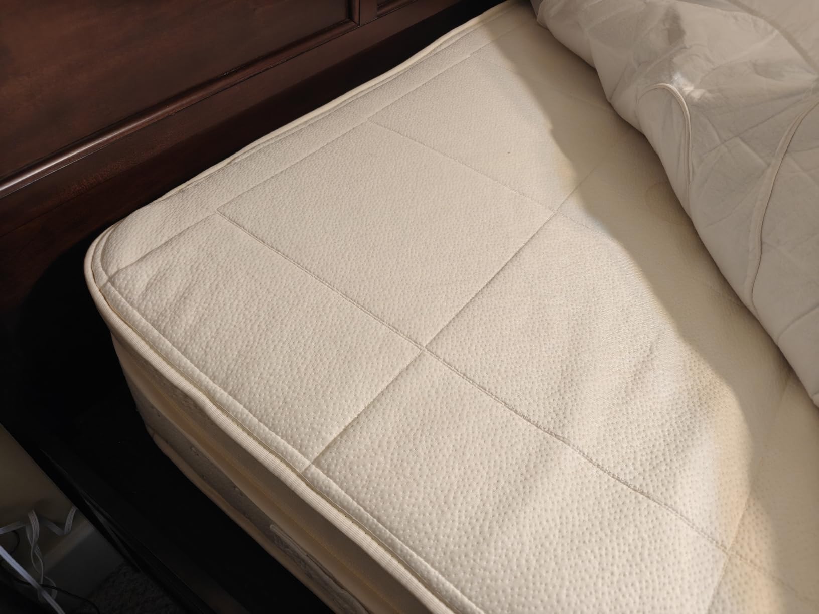 Awara Premier Luxury Hybrid King Mattress 12 Inch - Certified Organic Natural Latex - Sustainable New Zealand Wool - Fiberglass-Free - 365-Night Trial customer photo 2