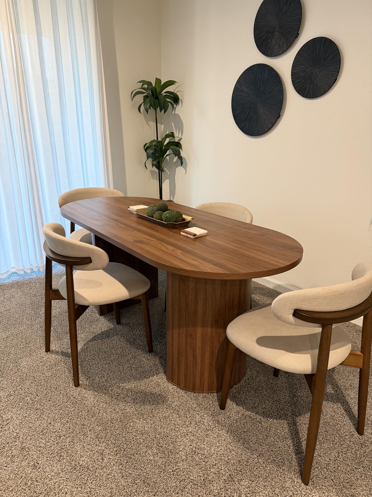 41 in-78 in Extendable Dining Room Table for 4-8, Round Expandable Kitchen Table with Fluted Base, Modern Farmhouse Oval Dinner Tables for Dining Room Kitchen Living Room (Walnut) customer photo 1