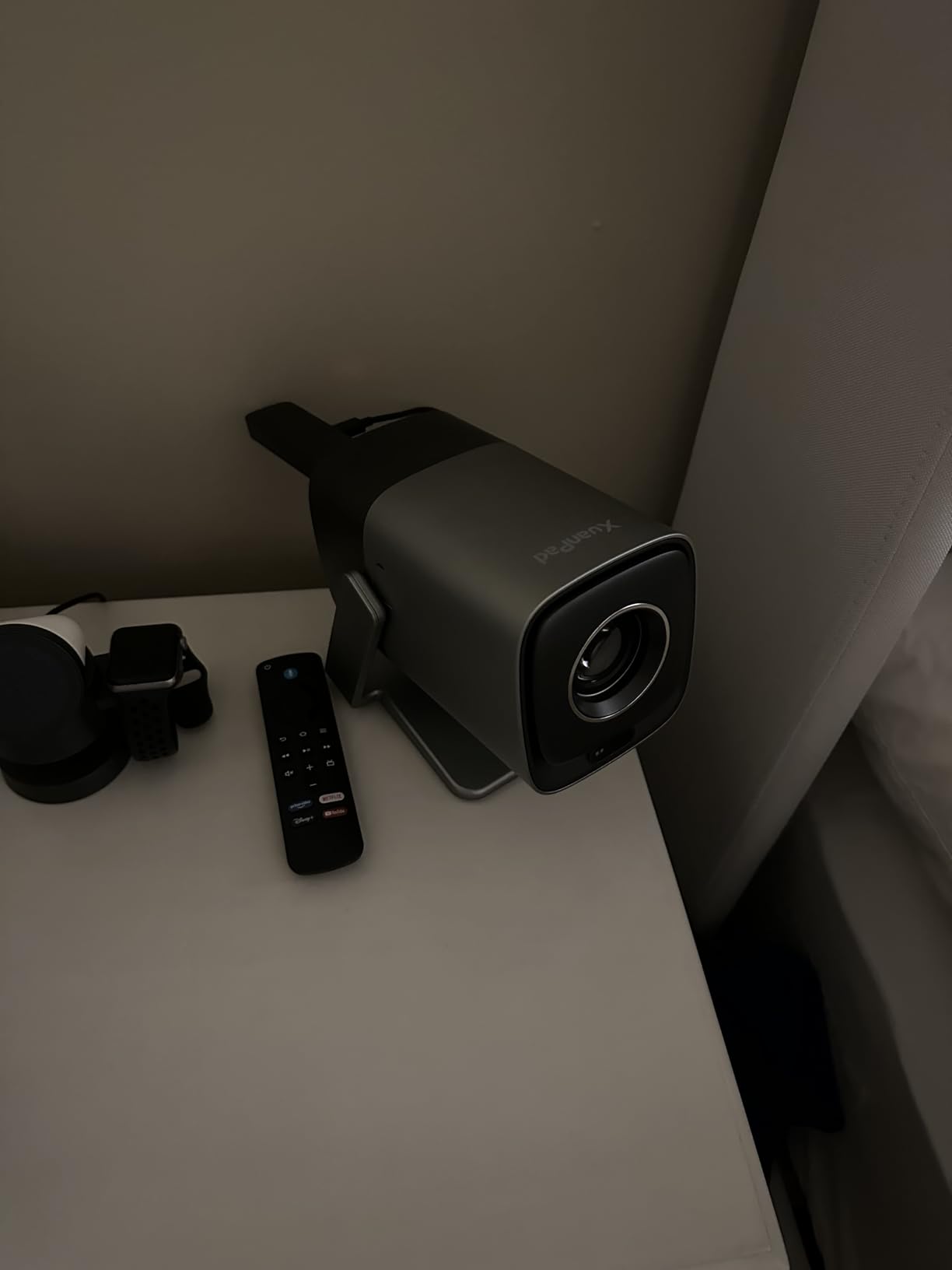 XuanPad Silver Mini Projector with Netflix Compatible, WiFi and Bluetooth, 4K Support, Dolby Audio, Keystone, 210° Rotatable Stand customer photo 1