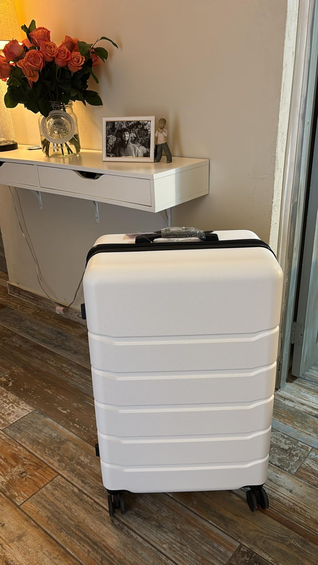 OLIXIS 24 Inch Luggage, Hardside Suitcase with Spinner Wheels, Lightweight ABS Hard Shell Checked Luggage, TSA Approved Lock, Expandable Medium Suitcase for Travel & Business-Blue customer photo 2