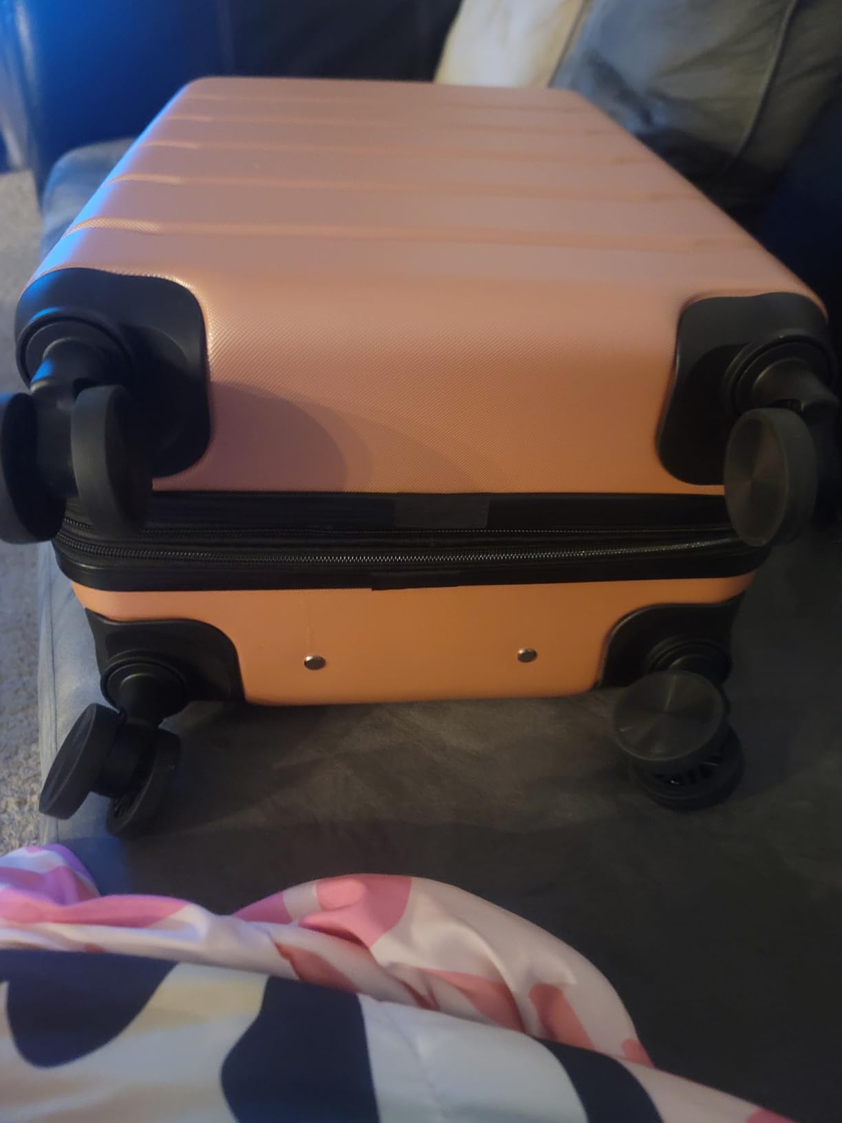 Sweetcrispy Carry on Luggage, Hard Shell ABS Suitcase with Double Spinner Wheels, Lightweight Expandable Rolling Suit Case with TSA Lock, 20 Inch Navy Blue customer photo 2