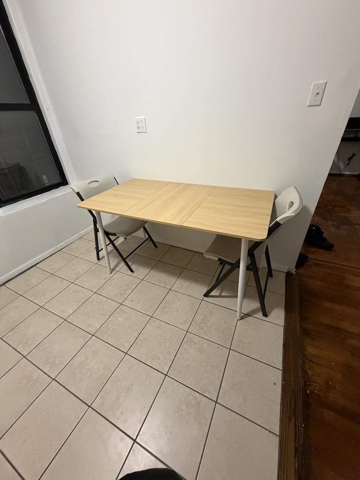 VASAGLE MAEZO Collection - Extendable Dining Table for 4/6/8, Kitchen Table with Tapered Legs, Curved Transitions, for Dining Room, Kitchen, Home Office, Honey Brown customer photo 2