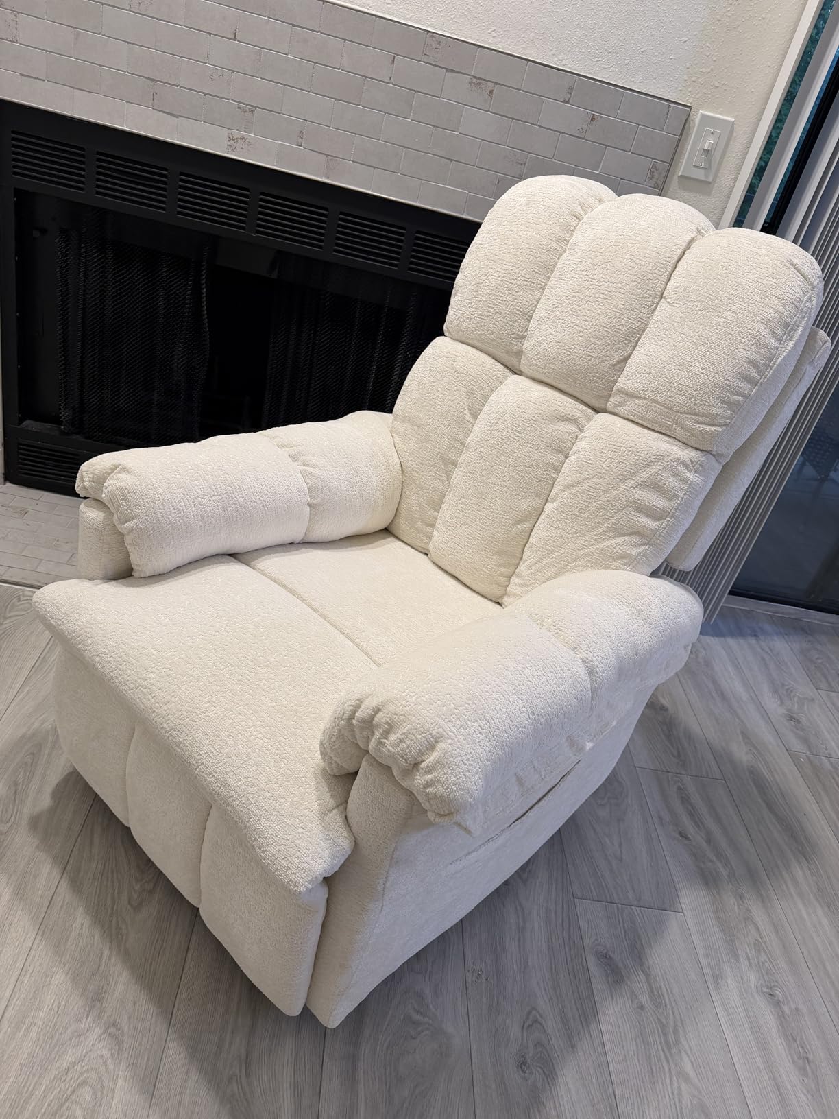 Korser Recliner Chair, Swivel Rocker Recliner Chair for Adults, Small Recliners for Small Spaces, Upholstered Manual Recliner with Side Pockets, Nursery Rocking Chair for Living Room, Chenille, Beige customer photo 2
