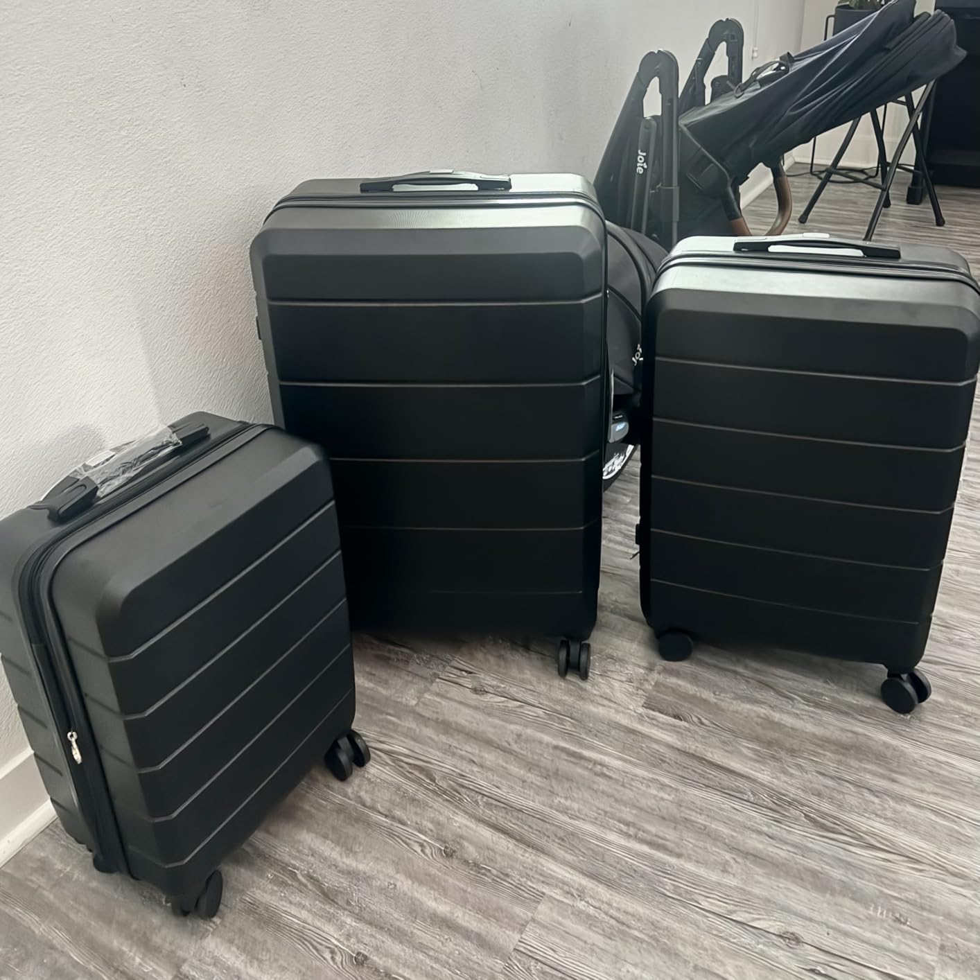 YOETEY 28 Inch Checked Luggage with Spinner Wheels, 106L Large Expandable Hardside Suitcase with TSA Lock, Durable ABS Hard Shell for Family Vacation and International Travel (28 in, Black) customer photo 1