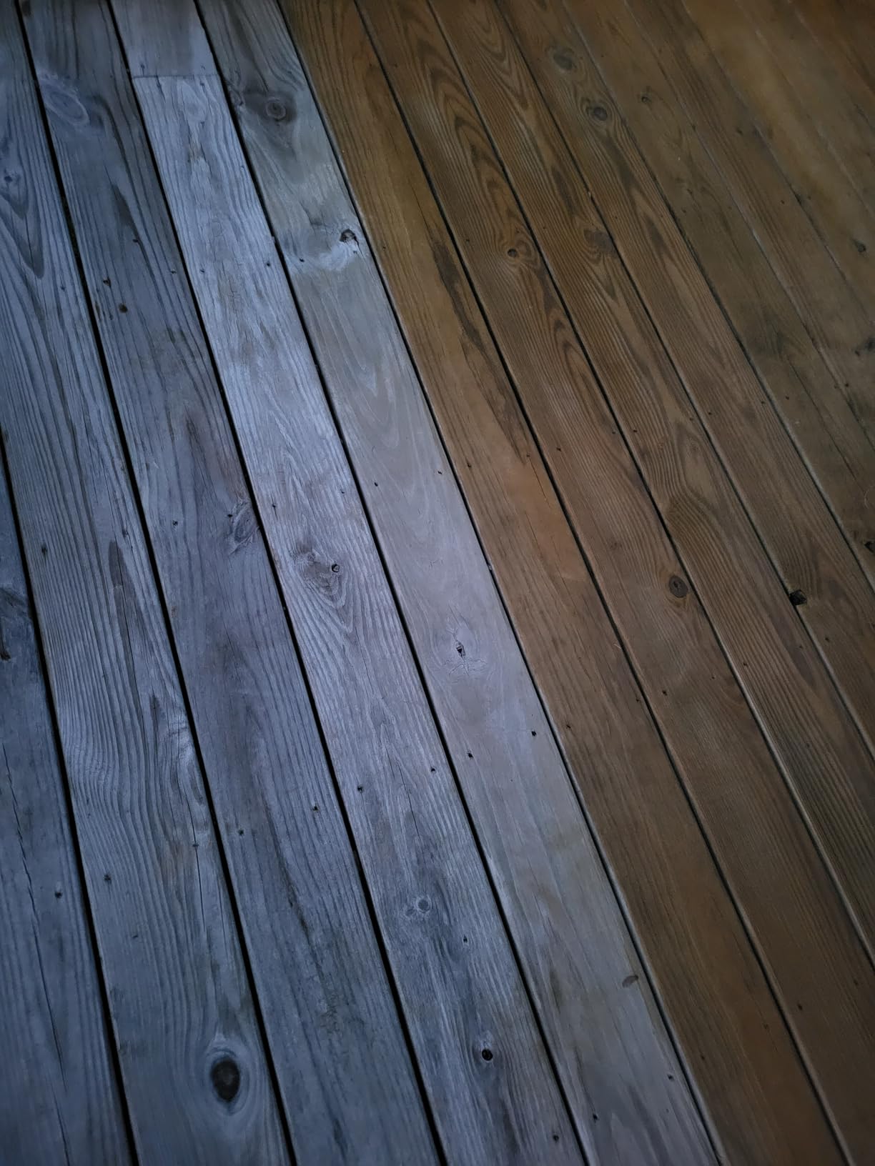 #1 Deck Premium Semi-Transparent Wood Stain for Decks, Fences, Siding (Gray, 1 Gallon) customer photo 1