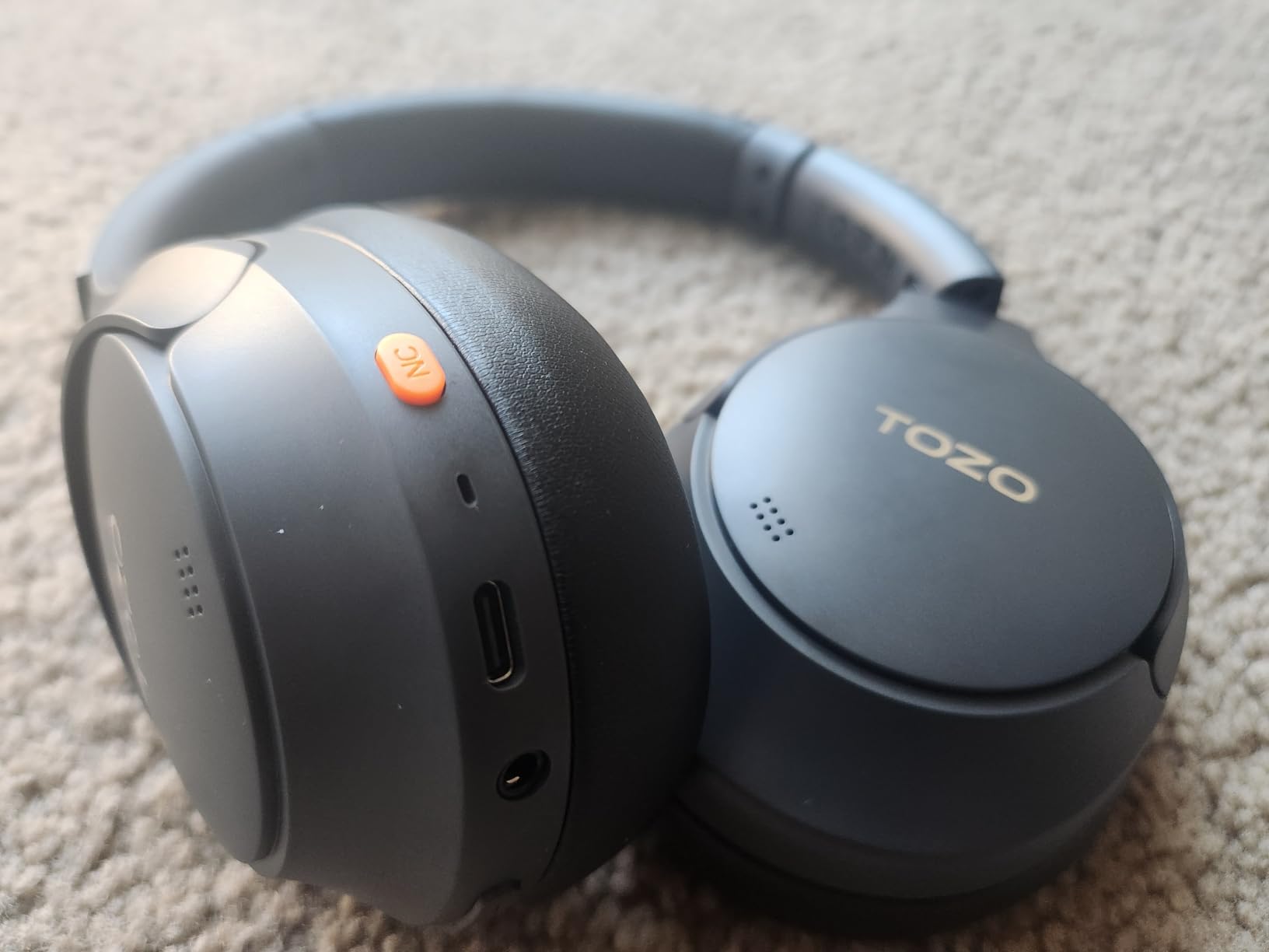 TOZO HT3 Hybrid Noise Cancelling Headphones, 90H Battery Life Wireless Over Ear Bluetooth 6.0 Foldable Headset, AI Voice Assistant with 5 Mics, Connect 2 Devices and Hi-Res Sound, 32 EQ Audio Presets customer photo 2