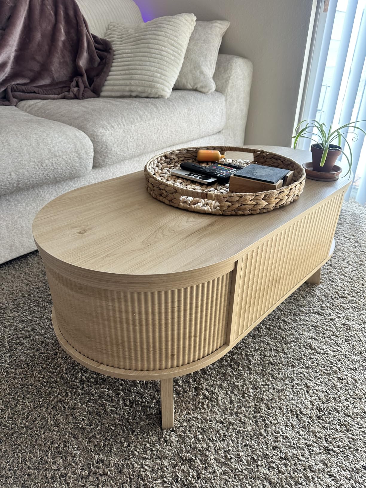 LYNCOHOME Fluted Lift Top Coffee Table with Storage, Modern Oval Coffee Table for Living Room or Home Office (Walnut) customer photo 2