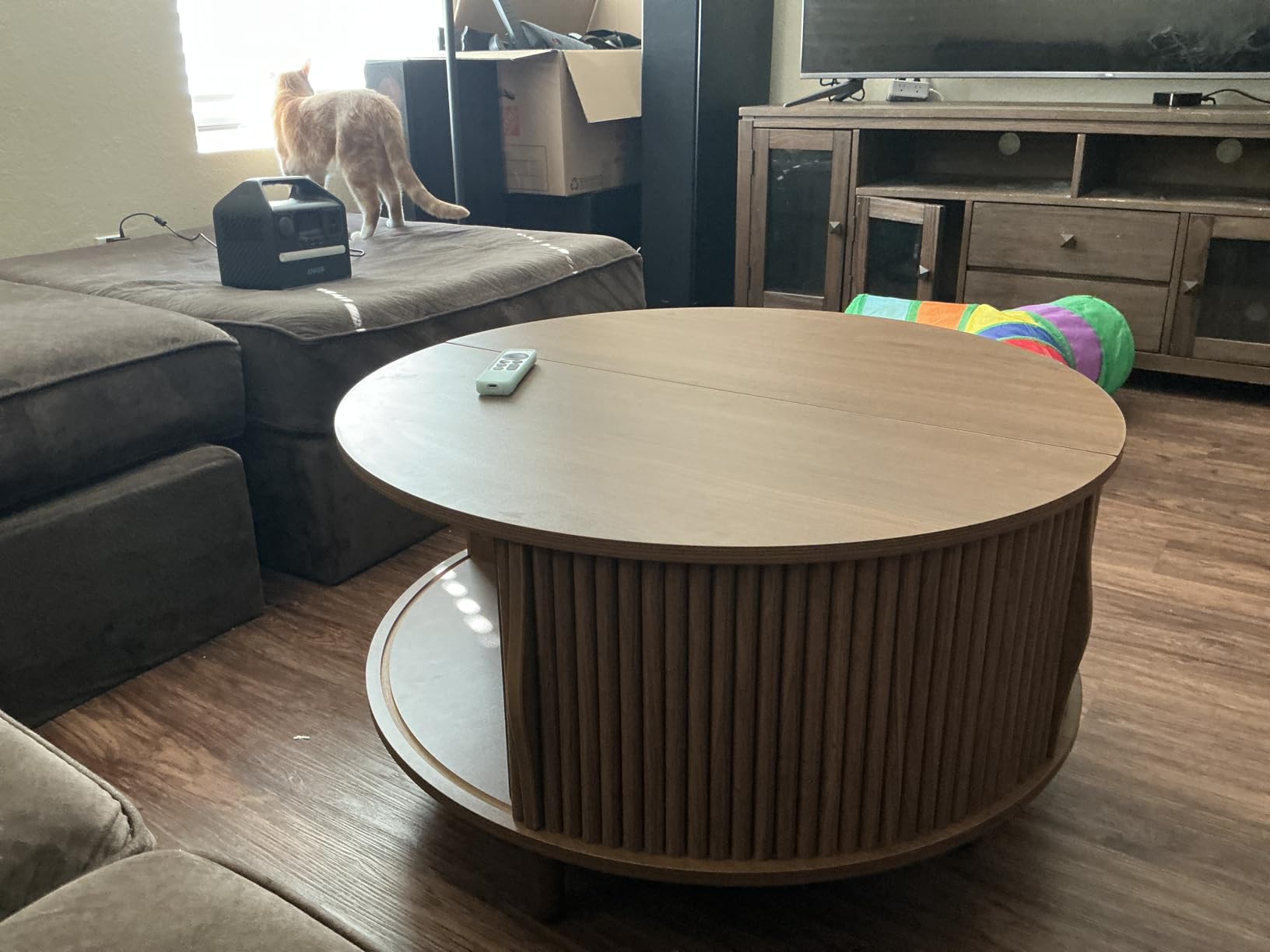 JOINICE Lift Top Coffee Table with Storage, Mid Century Modern Fluted Wood Design, Pop-Up Walnut Center Table with Hidden Compartment for Living Room & Home Office Work/Dining customer photo 1