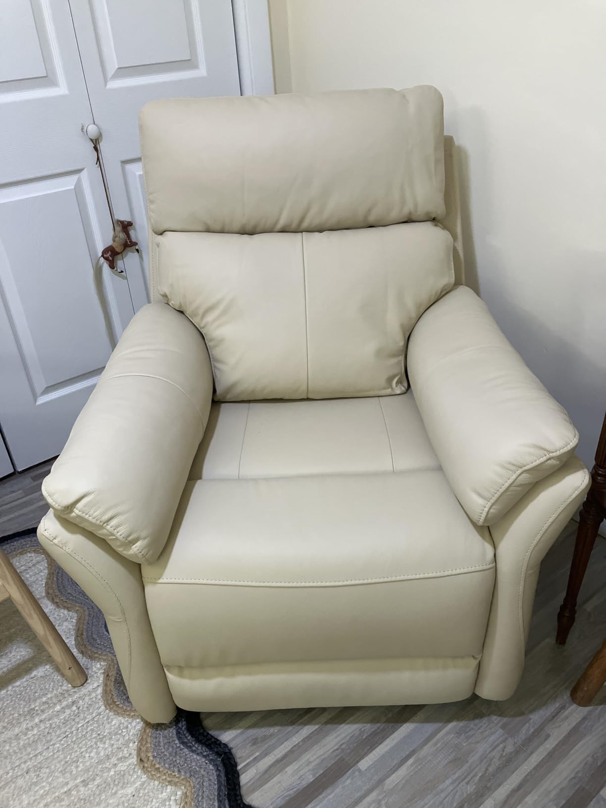 AIRSKY Genuine Leather Recliner Chair, Top Grain Leather, Italian Water-Washing Process, Lazy boy Recliner Chair, for Living Room, Theater Seating, Bedroom, Beige, R1 customer photo 1
