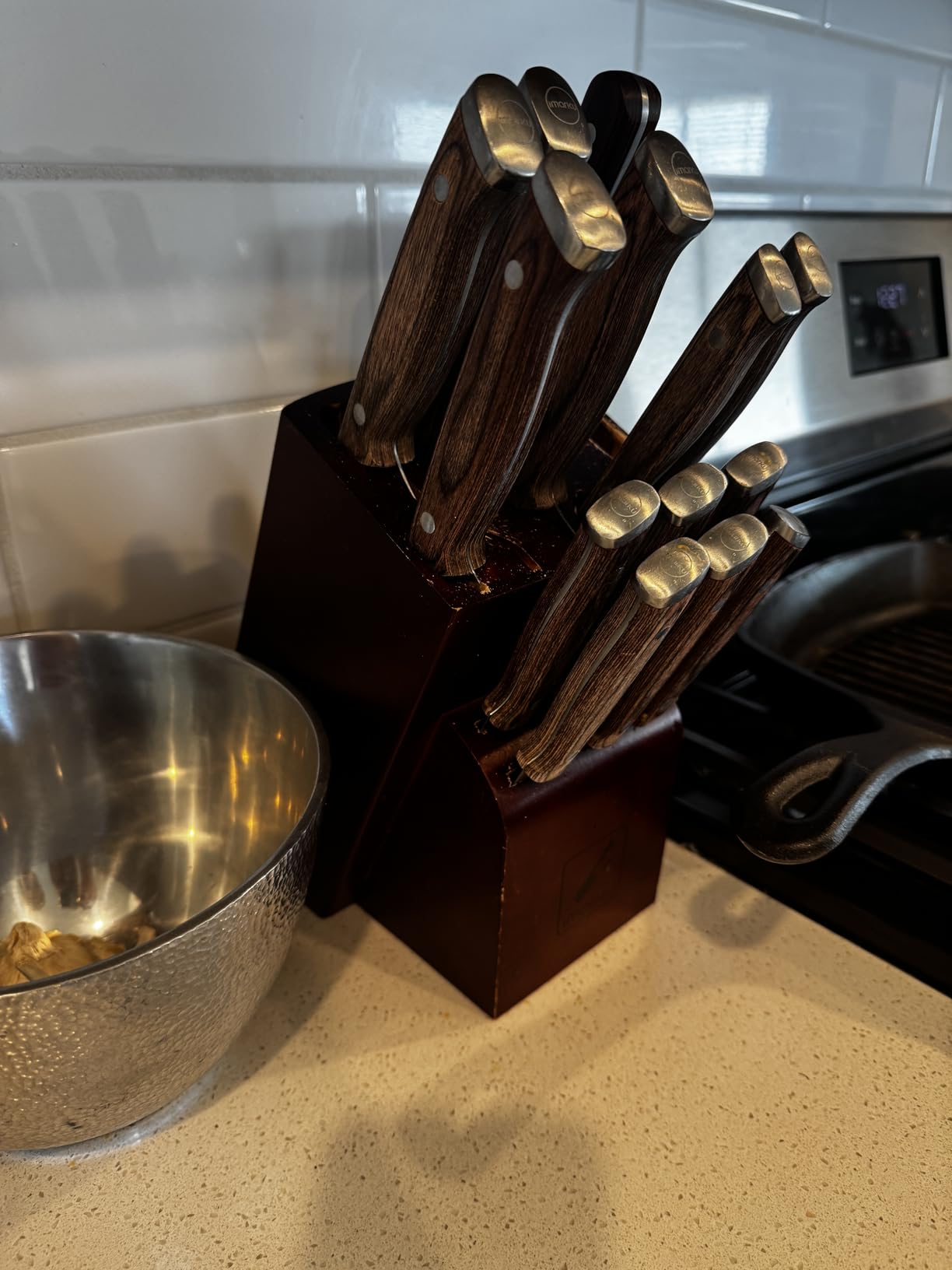 imarku 14-Piece Knife Block Set, Knife Set with Block and Build-in Sharpener, Japanese Stainless Steel Knife Set for Lasting Sharpness, Dishwasher Safe customer photo 1