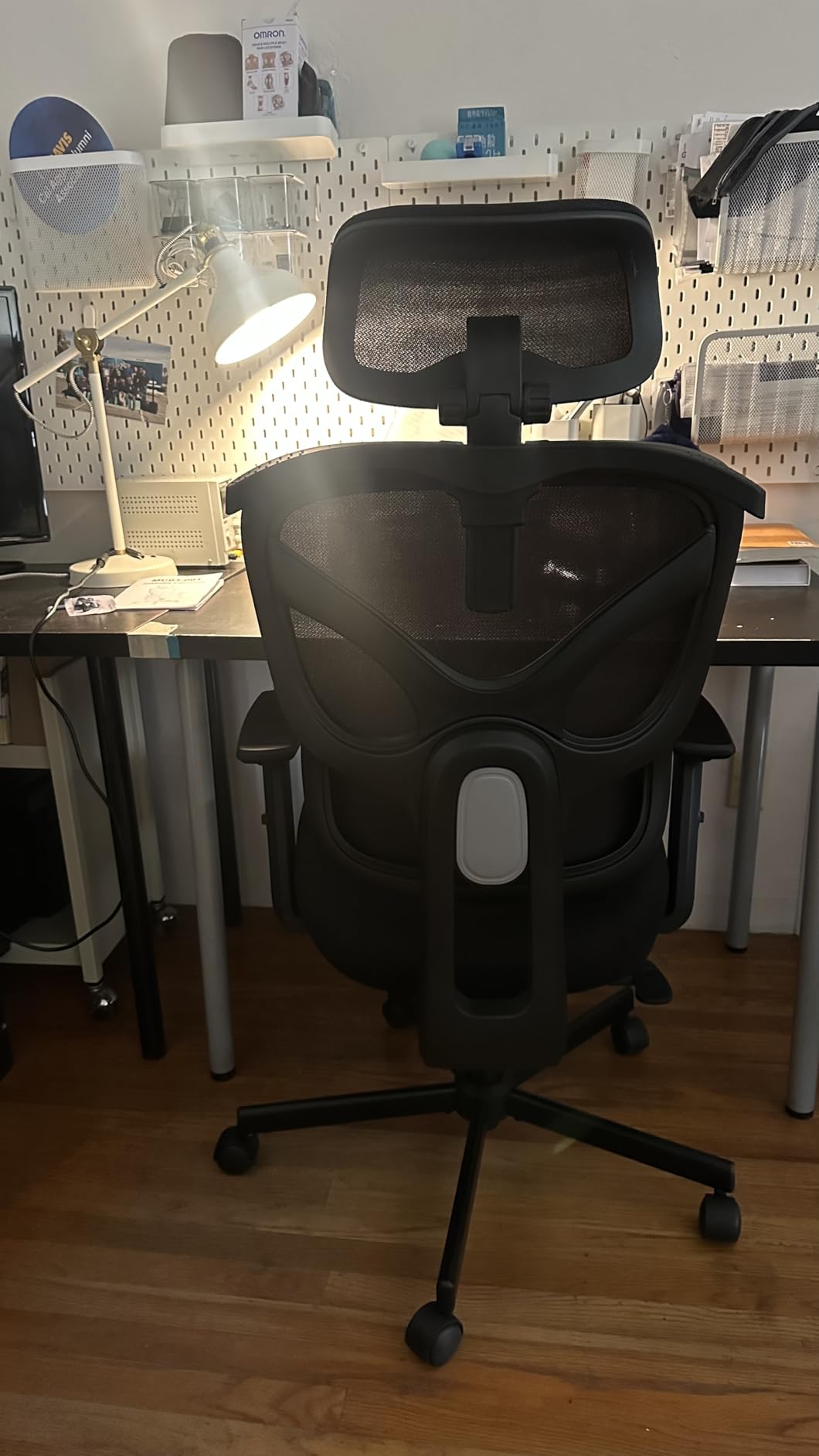 AreShark Ergonomic Office Chair - High Back Breathable Mesh Desk Chair with Lumbar Support & Adjustable Headrest - Rolling Swivel Reclining Comfy Computer Gaming Chair with 2D Armrests for Home Office customer photo 1