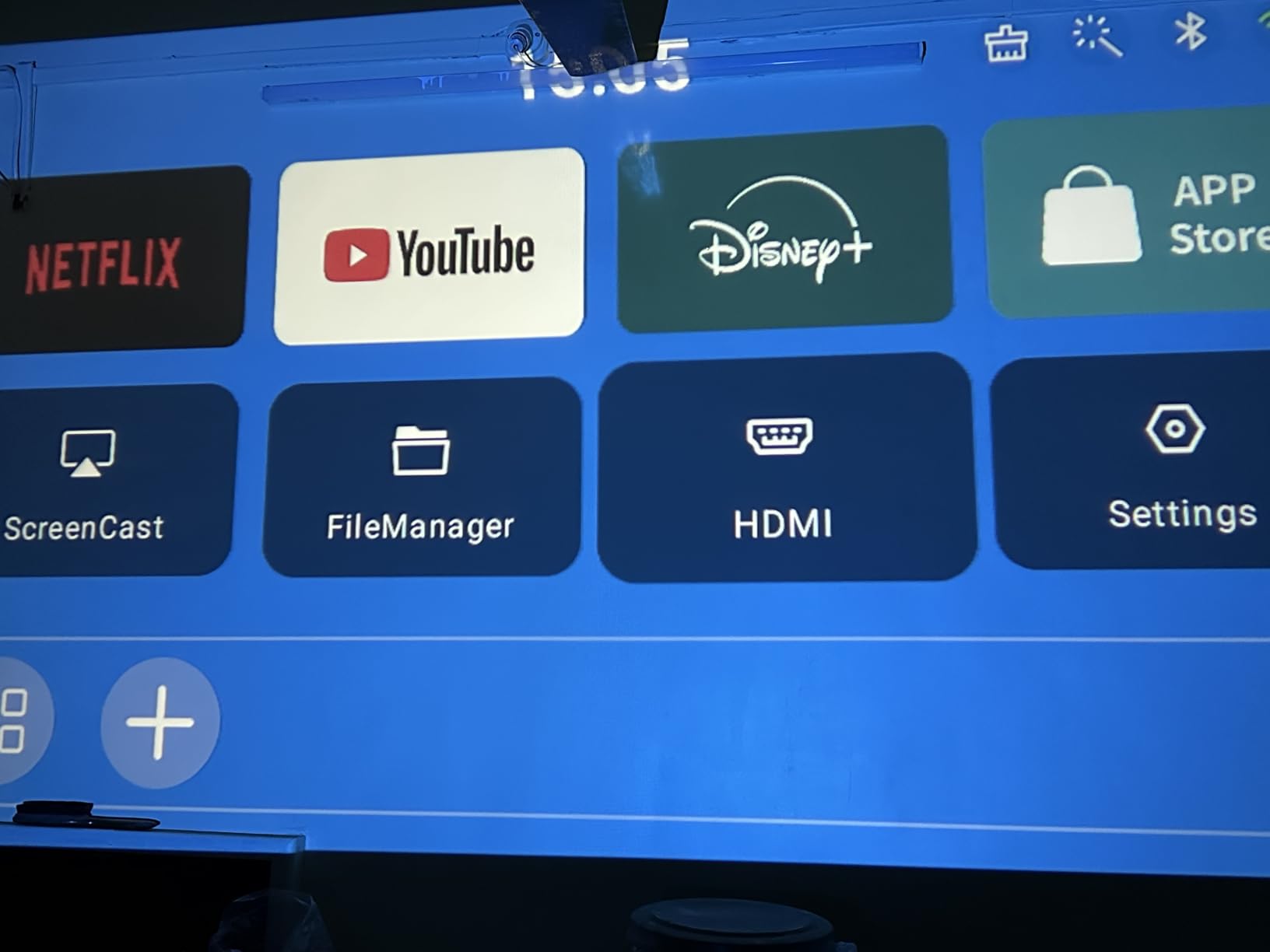 [Built-in Apps & 2026 Upgraded] Mini Projector with WiFi 6 and Bluetooth 5.4 Support 4K 1080P Auto Keystone 180° Rotatable Projector Portable Compatibile with HDMI/TV Stick/Memory Stick/Laptop, White customer photo 2