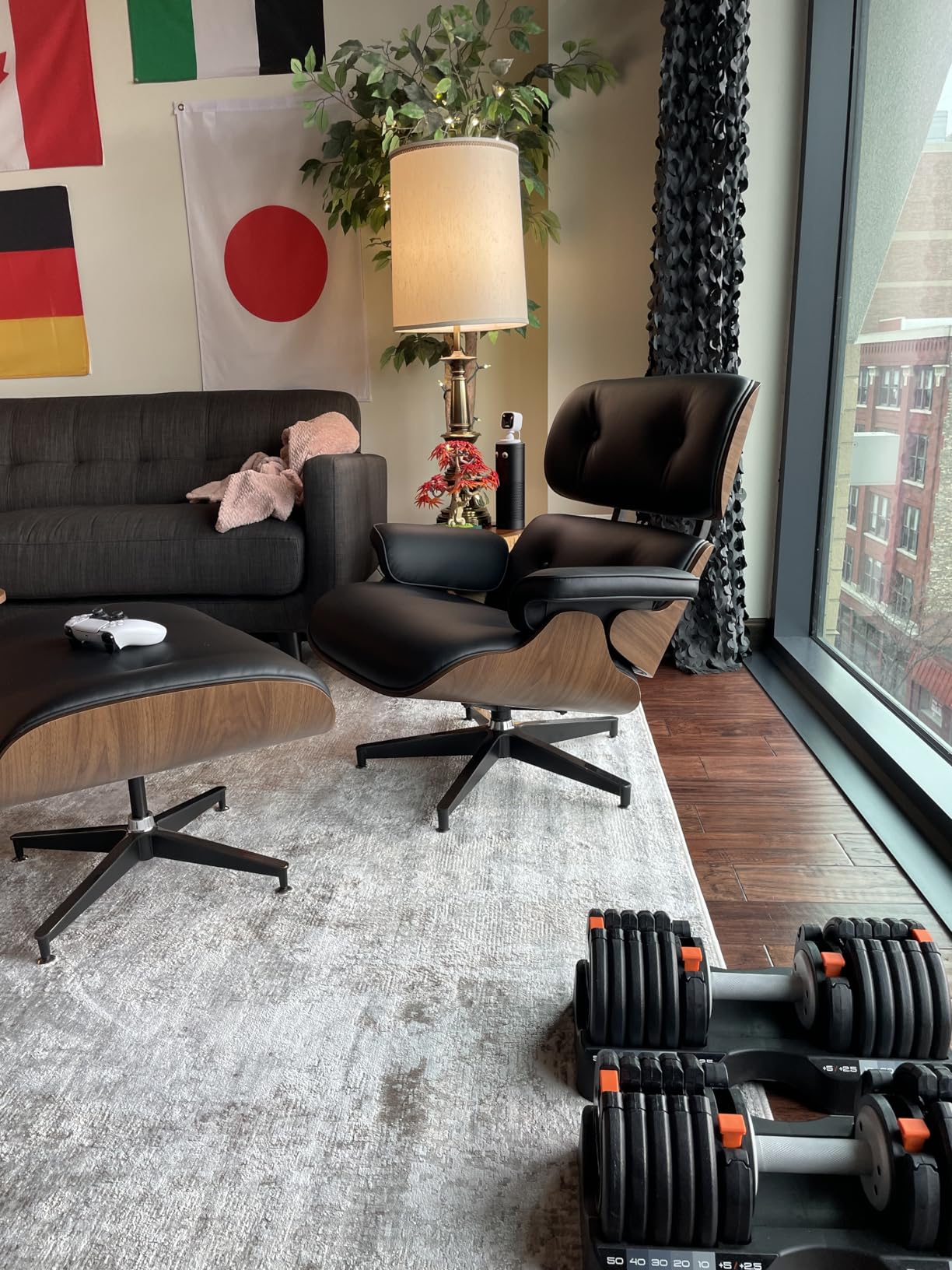 Top Black PU Leather, Mid Century Chaise Lounge Chair and Ottoman, Modern Chair Classic Design, Walnut Wood, Heavy Duty Base Support for Living Room Office customer photo 2