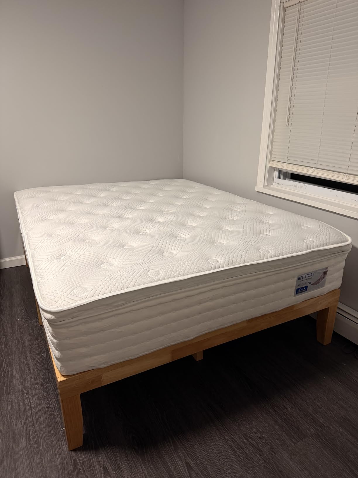 BedStory 14 Inch Medium Firm Queen Mattress, Luxury Hybrid Mattress in a Box for Zoned Pressure and Back Pain Relief, Signature Collection Deep Sleep Mattresses, 10 Years Warranty, 365 Nights Trial customer photo 1
