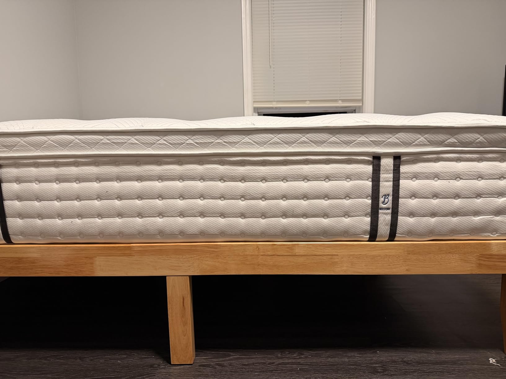 BedStory 14 Inch Medium Firm Queen Mattress, Luxury Hybrid Mattress in a Box for Zoned Pressure and Back Pain Relief, Signature Collection Deep Sleep Mattresses, 10 Years Warranty, 365 Nights Trial customer photo 2