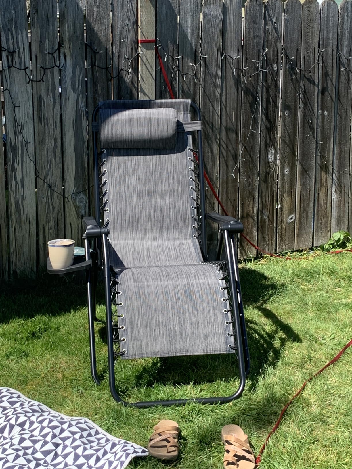 Sweetcrispy Zero Gravity Chairs, Set of 2 Portable Recliner Beach Camping Patio Outdoor Folding Lounge Chair with Cup Holder Trays and Adjustable Pillow for Poolside, Garden, Backyard, Lawn (Grey) customer photo 2