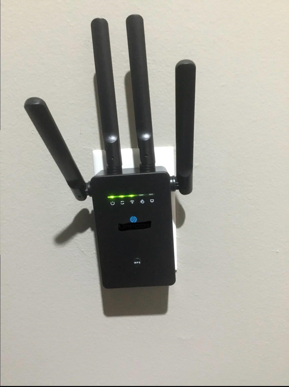 2026 WiFi Extender Signal Booster 16899 sq.ft customer photo 2