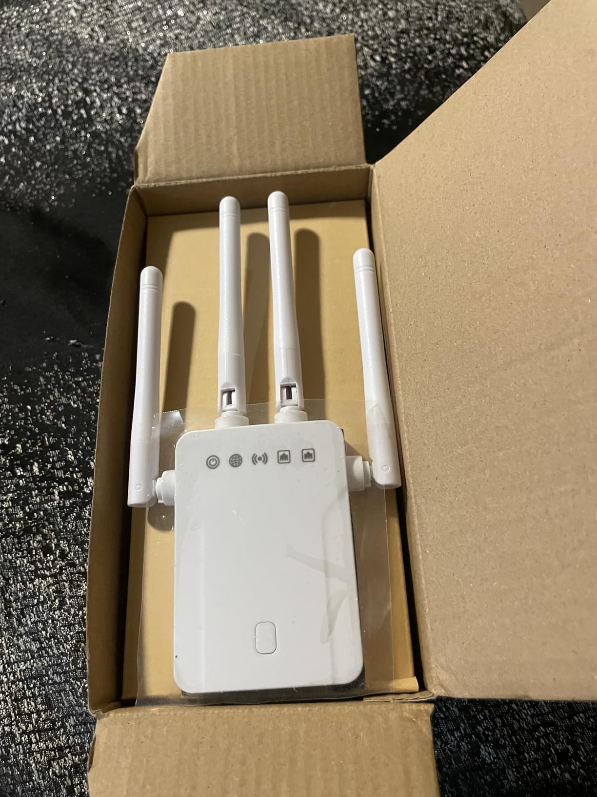 WiFi Extender Signal Booster 2026 8470 Sq.ft customer photo 1