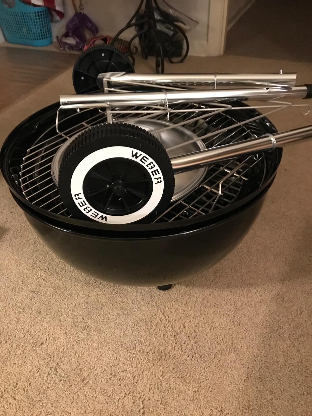 Weber Original Kettle Charcoal Grill, 18-Inch, Black customer photo 1