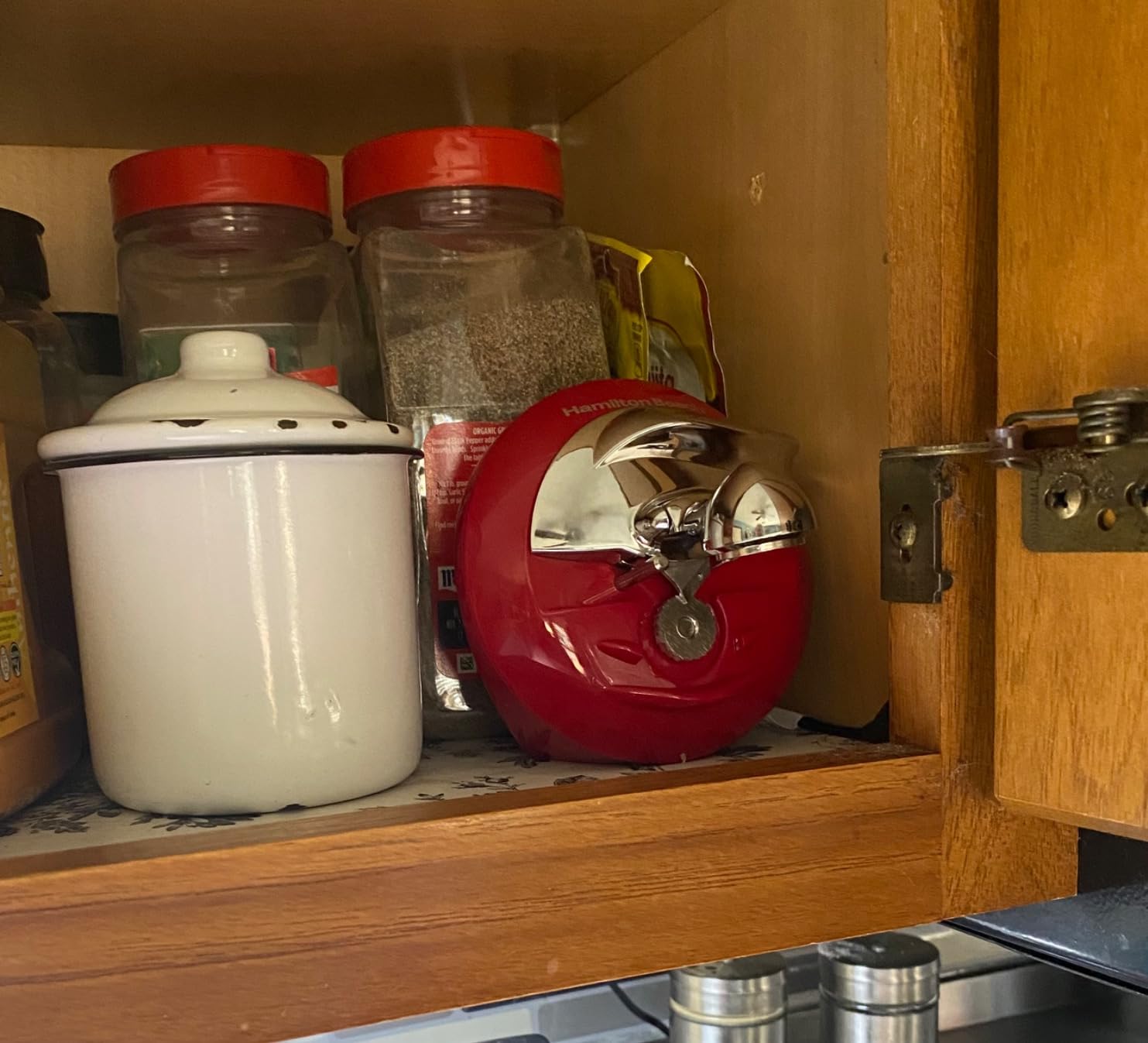 Hamilton Beach Walk 'n Cut Electric Can Opener for Kitchen, Use On Any Size, Automatic and Hand-Free, Cordless & Rechargeable, Easy Clean Removable Blade, Black (76501G) customer photo 1