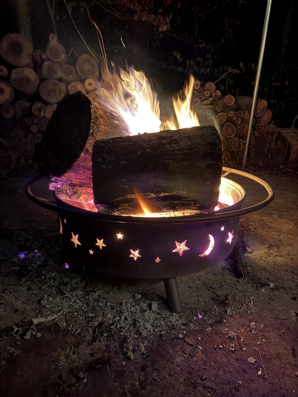 Sunnydaze Large Cosmic Outdoor Fire Pit - Wood-Burning Fire Pit with Round Spark Screen, Poker, and Built-in Grate - 42