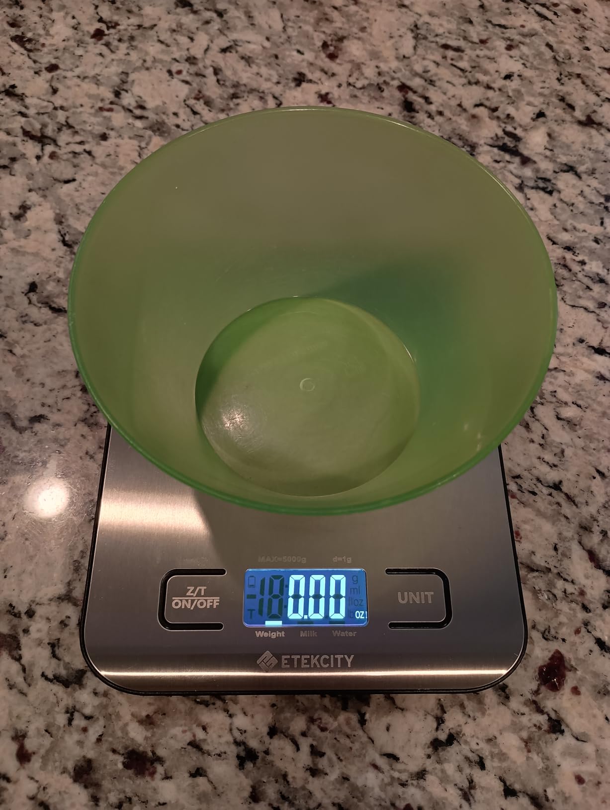 Etekcity Food Kitchen Scale, Digital Grams and Ounces for Weight Loss, Baking, Cooking, Keto and Meal Prep, LCD Display, Medium, 304 Stainless Steel customer photo 1