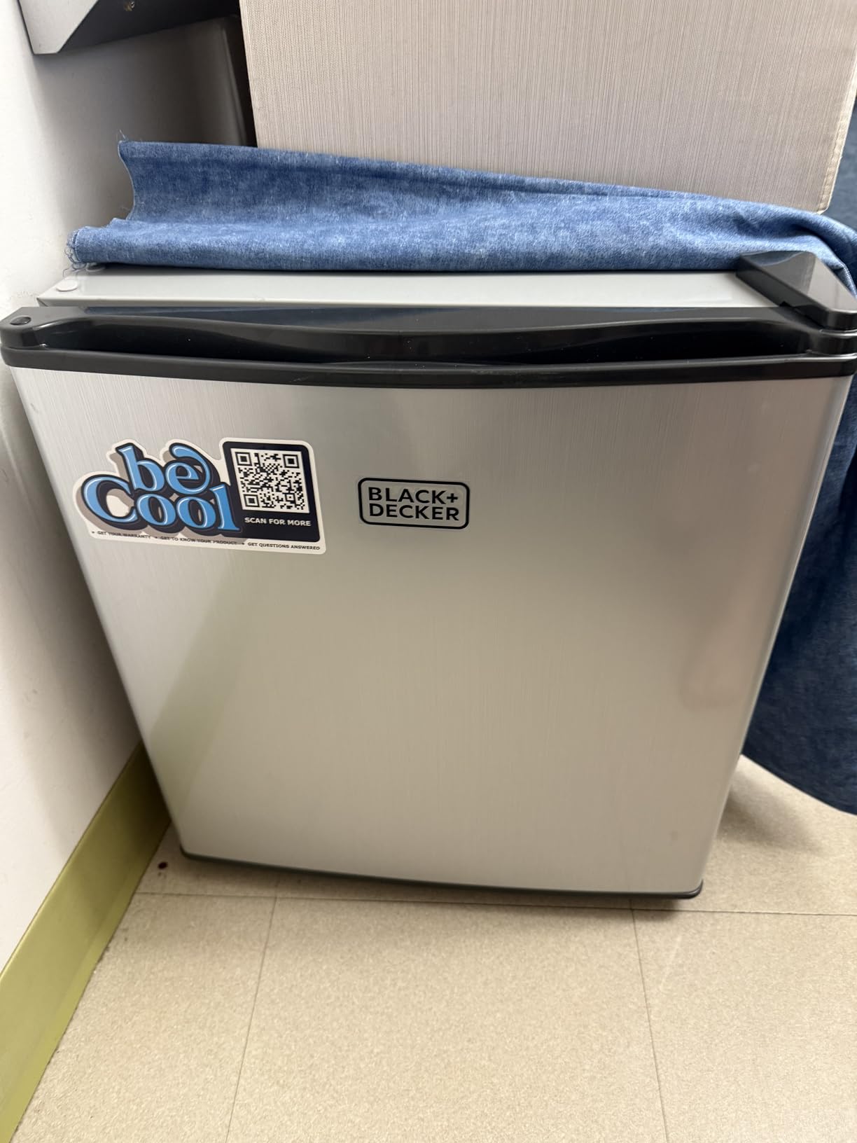 BLACK+DECKER 1.7 Cu. Ft. Compact Refrigerator, ENERGY STAR Certified, Single Door Mini Fridge with Chiller Compartment, Personal Fridge for Home or Dorm Room, R600a Refrigerant, BCRK17B, Black customer photo 1