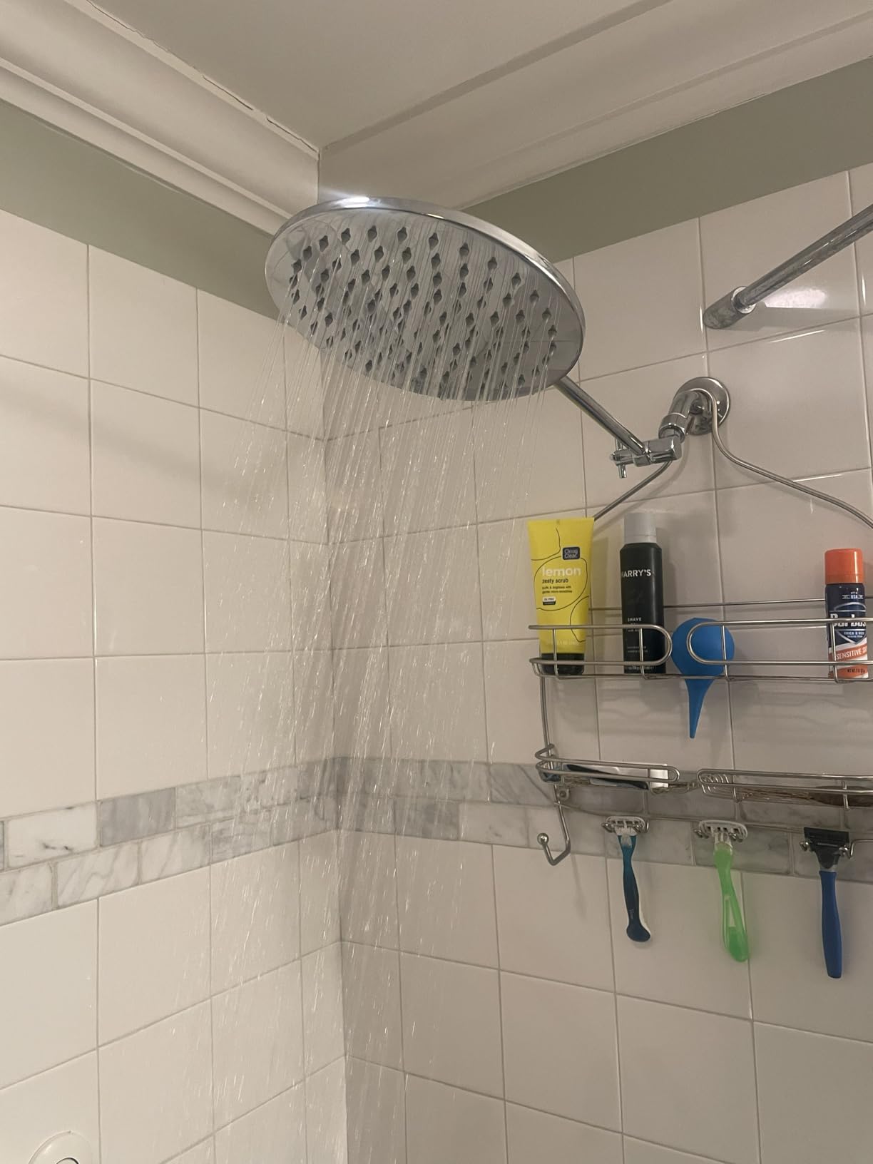 HammerHead Showers Solid Metal 8 Inch Rainfall Shower Head - CHROME - Shower Head Rainfall - 2.5 GPM High Flow Shower Head Optimized for Pressure - Large Round Rain Shower Heads customer photo 1