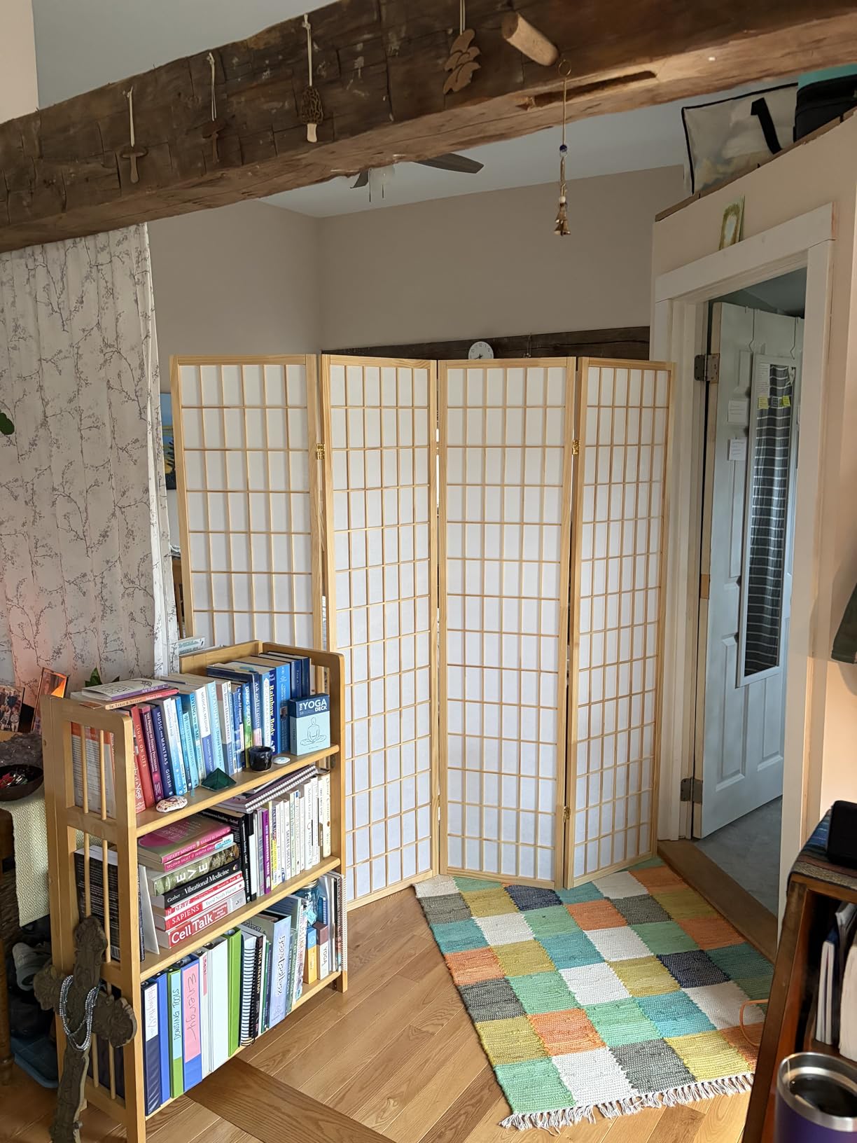 Roundhill Furniture Oriental Shoji 4 Panel Screen Room Divider, Natural customer photo 2