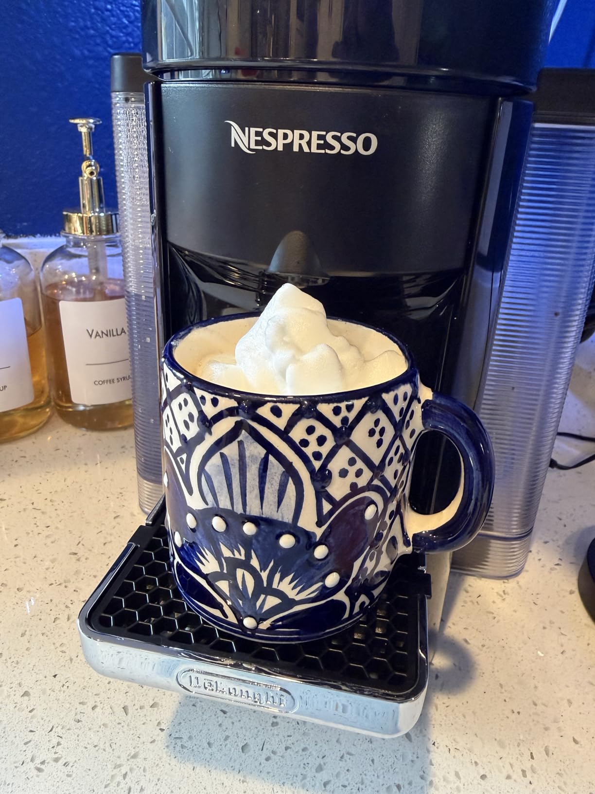 Aeroccino 3 Milk Frother, Black, Steel customer photo 1