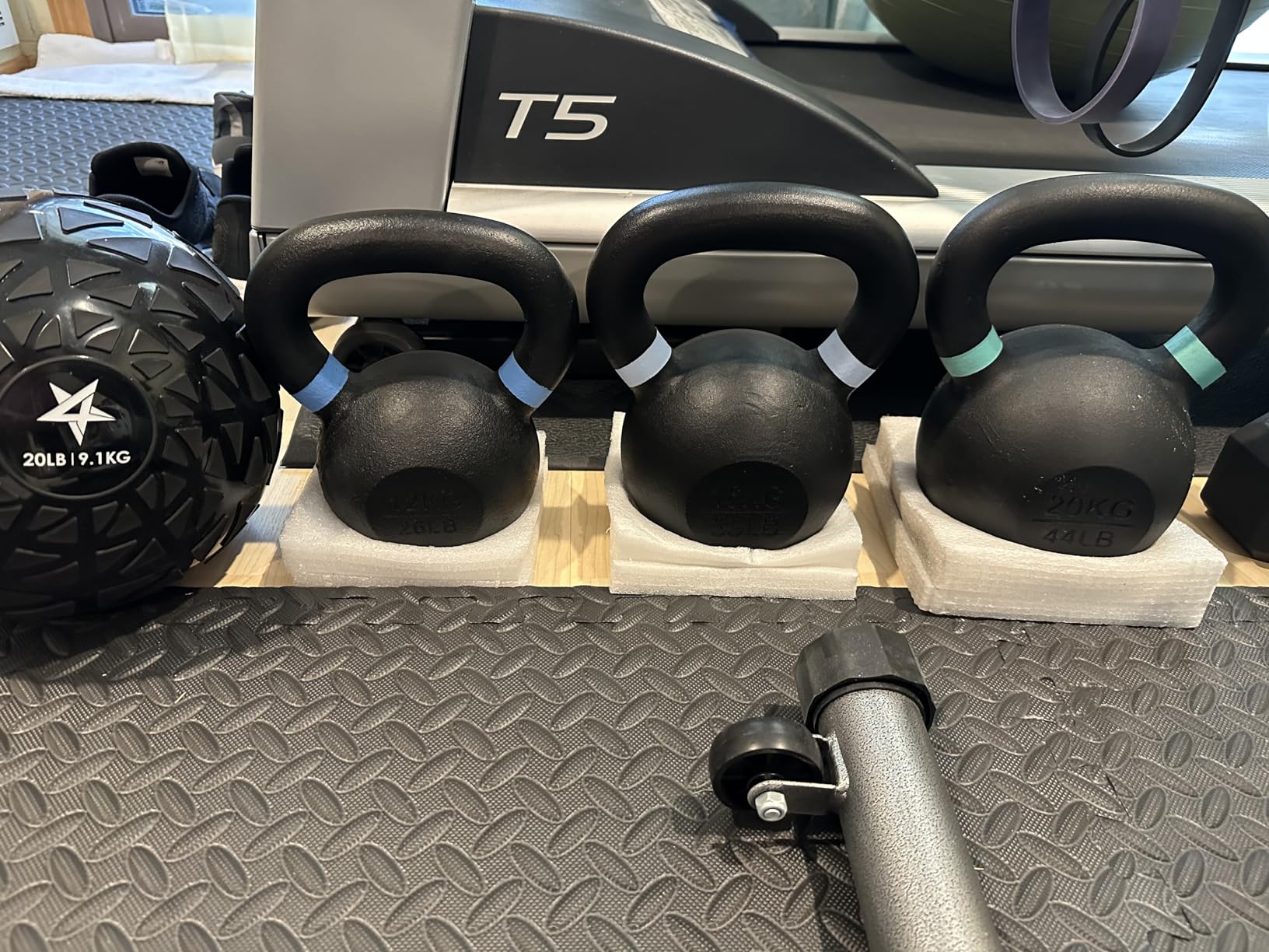 Yes4All Powder Coated Kettlebell, Cast Iron Core Kettlebells 9lb to 71lb customer photo 1