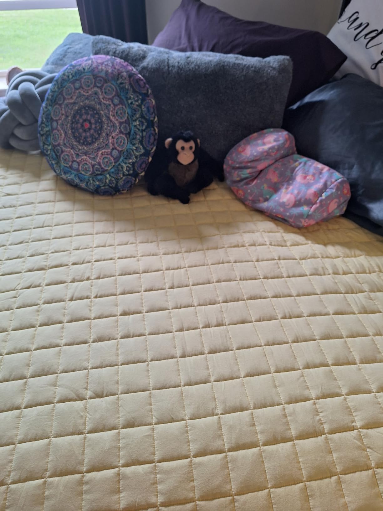 YnM 15lbs Weighted Blanket for Adults, Heavy Bed Throw Blanket with Cooling Glass Beads for All Season Use, Ideal for ~90lbs (48x72 Inches, Twin/Full, Dark Grey) customer photo 2