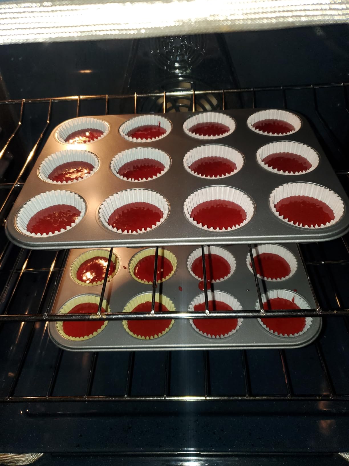 Amazon Basics Nonstick Muffin Pan, Set of 2, 12 Cups, Gray customer photo 1