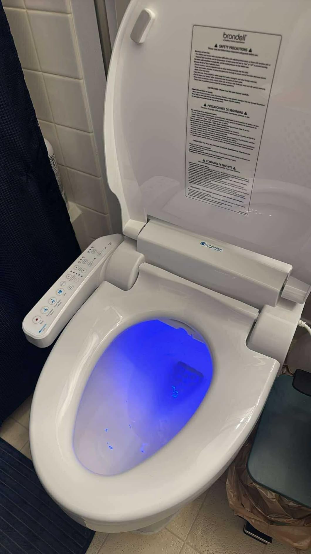 Brondell SE400-EW Swash SE400 Electric Bidet Toilet Seat With Heated Seat, Oscillating Stainless Steel Nozzle, Warm Air Dryer, Night Light, Gentle Close Lid, White, Elongated customer photo 1