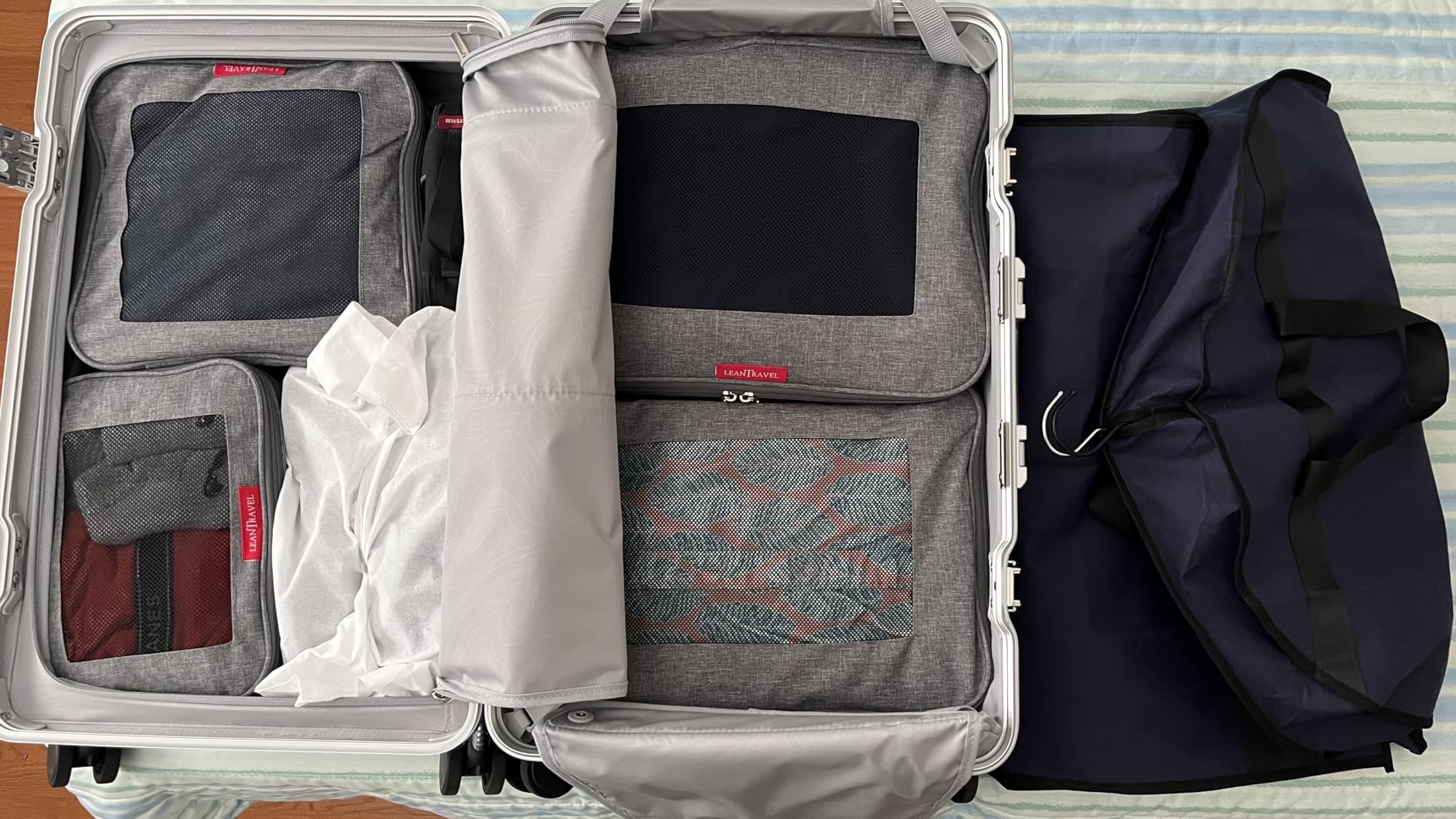 LeanTravel Premium Compression Packing Cubes for Travel - Suitcase Organizer Bags with Double Zipper & Breathable Mesh Panel - Space Saving Carry On Luggage Essentials (6-Pack Black) customer photo 2